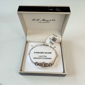 RH Macy’s & Co 925 Sterling Silver with 1/6 carat Diamond adjustable Bracelet